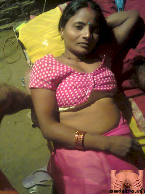 maharastrian randi wife housewife bra desi sex mature nude indian sexy marathi blouse